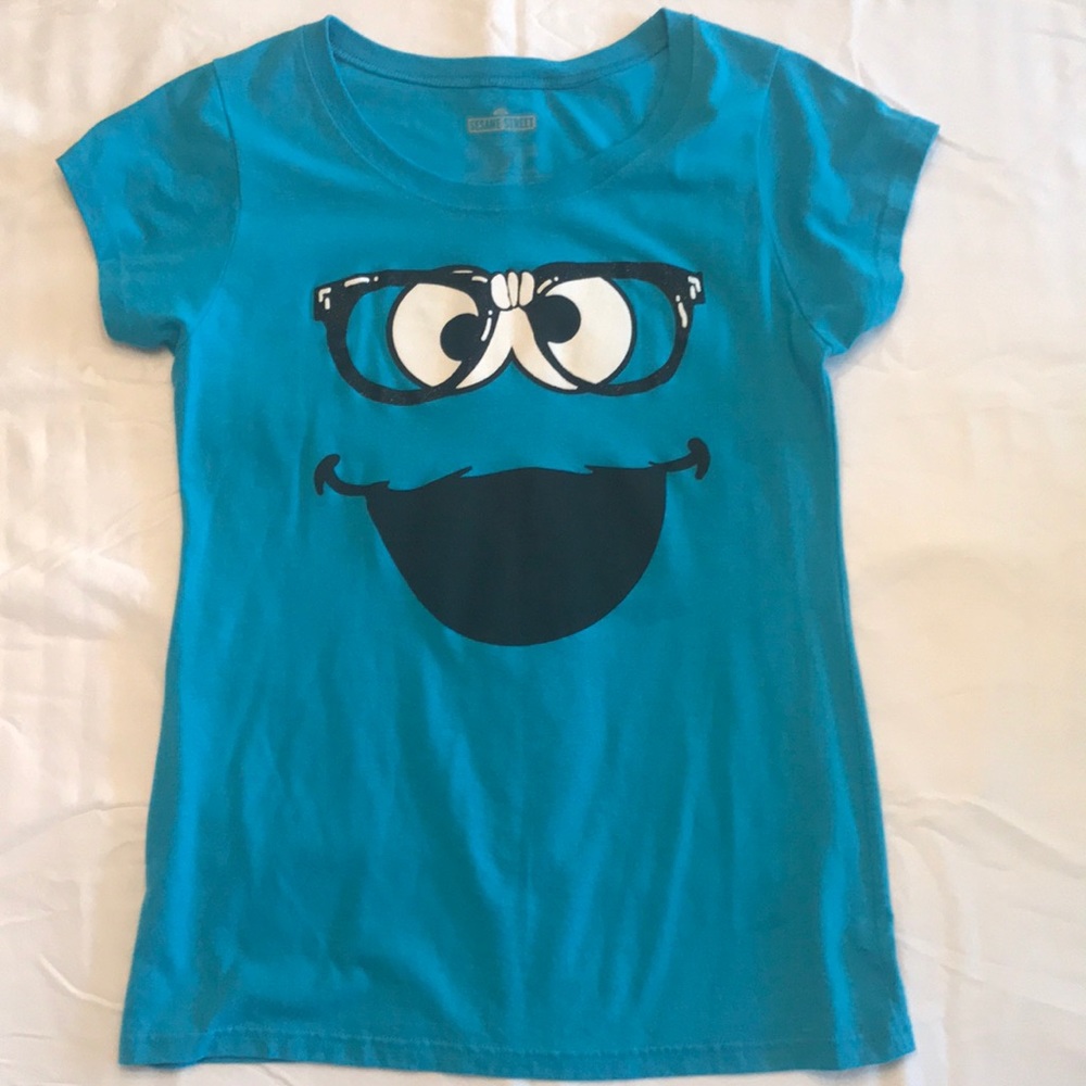 Adorable Cookie Monster tee shirt